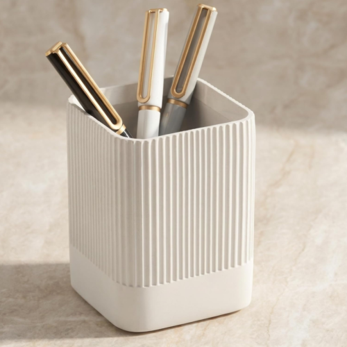 Stylish desktop pen holder