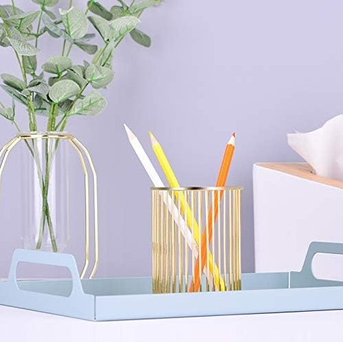Gold metal pen holder